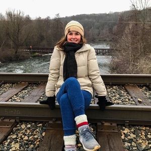 Meet your Posher, Leah